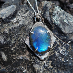 OCEAN PENDANT