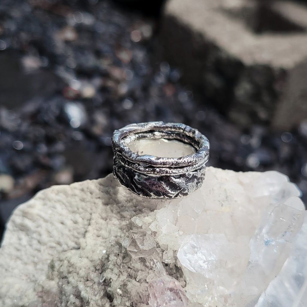 VOLCANIC ROCKS STACKABLE RINGS