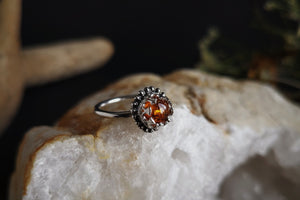 SEMMUS ⵙⴻⵎⵎⵓⵙ AMBER RING