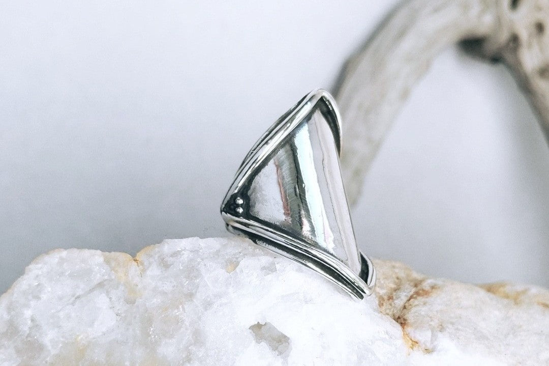 ADAMAS (ⴰⴷⴰⵎⴰⵙ) RING