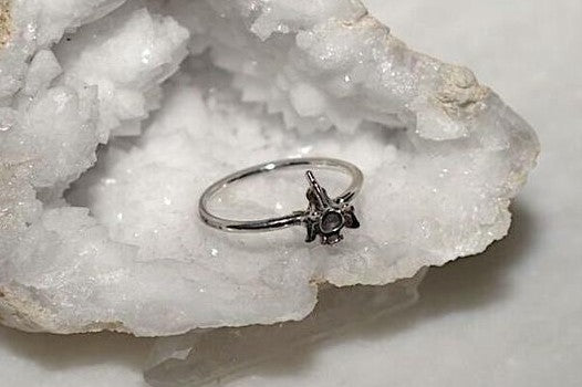 SMALL VERTEBRAE Ring